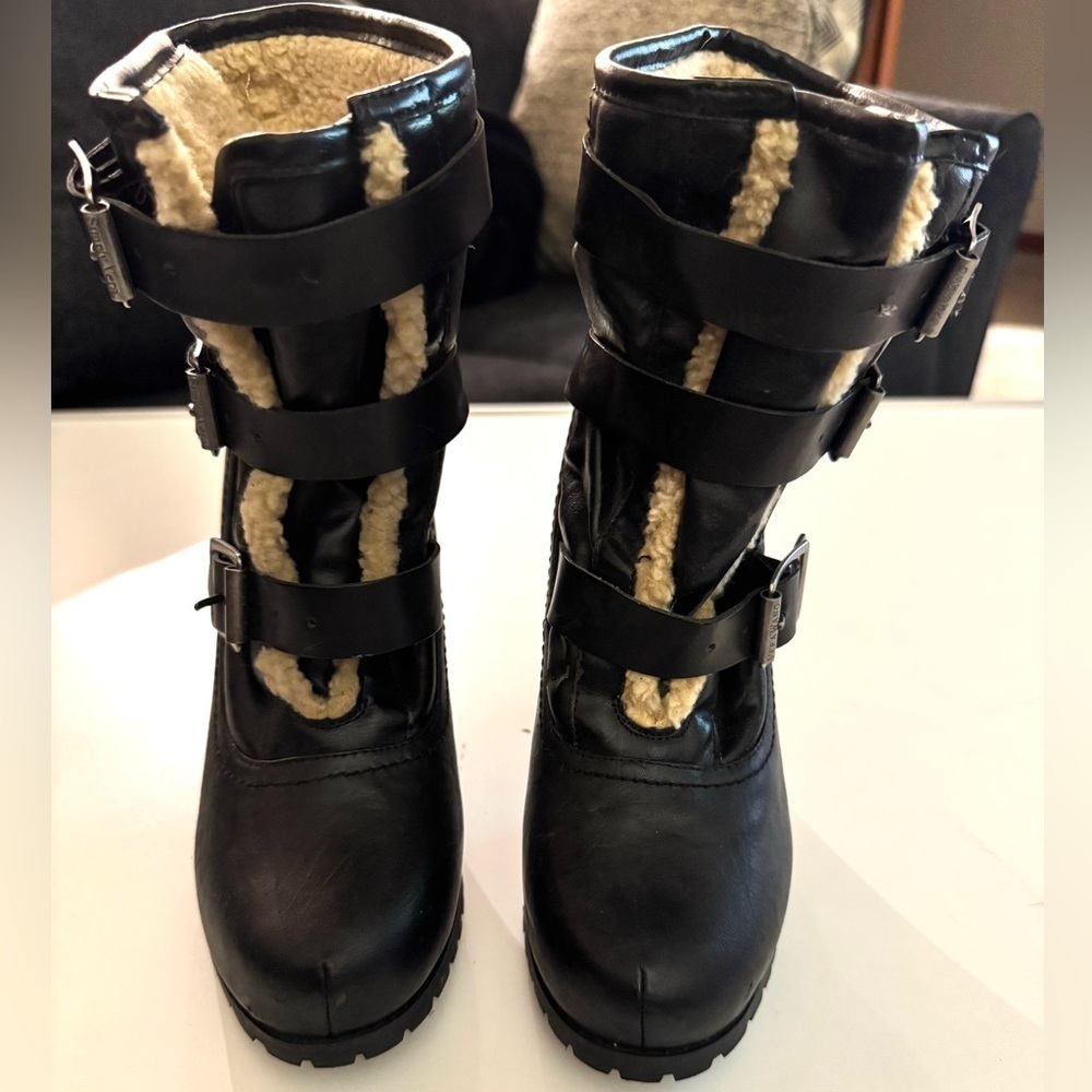 Kohl's SO Black and Cream Winter heel Boots